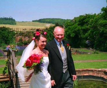 Eddy and Vanessa arrive for the wedding.